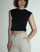 REMERA ASTRA SIN MANGAS