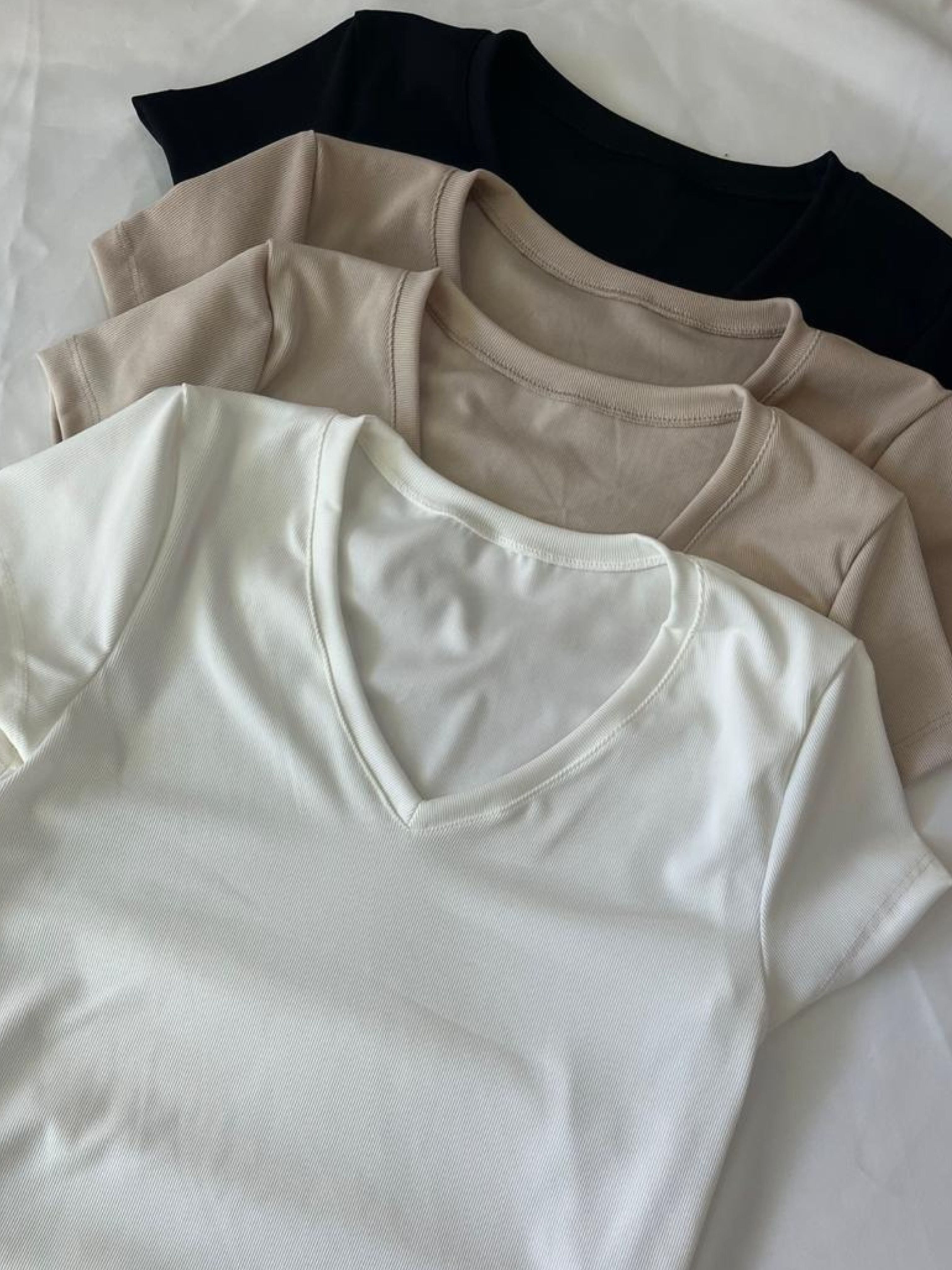 REMERA BELLA